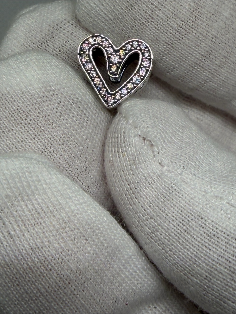 Pandora 798692C01 Sterling Silver Pave Heart Charm - Sparkling Clear Stones - Picture 5 of 6